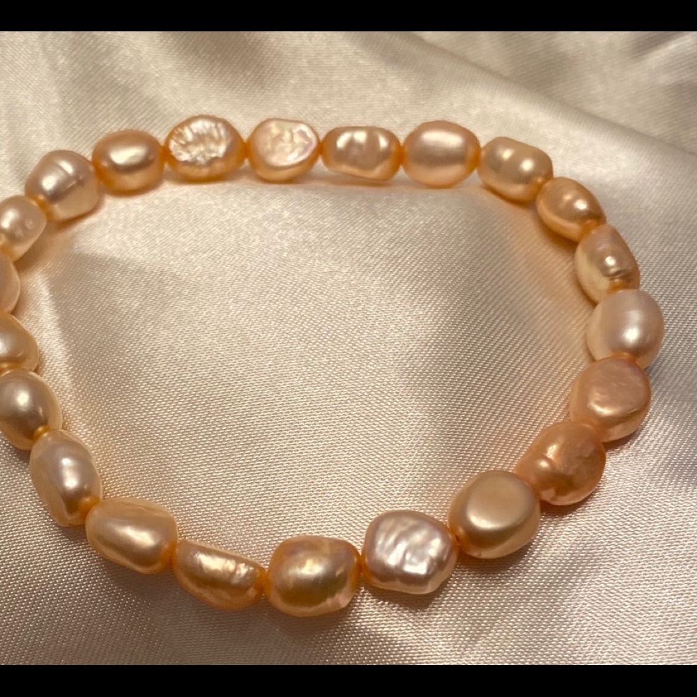 Pearl bracelet